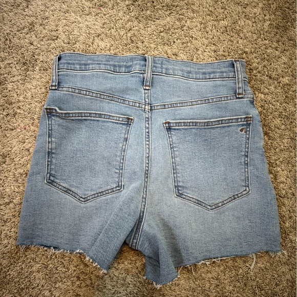 Madewell High-Rise Denim Shorts Light Wash Raw Hem NWT - Picture 2 of 8